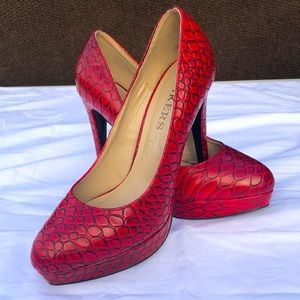 Very Elegant RED Shoe👠